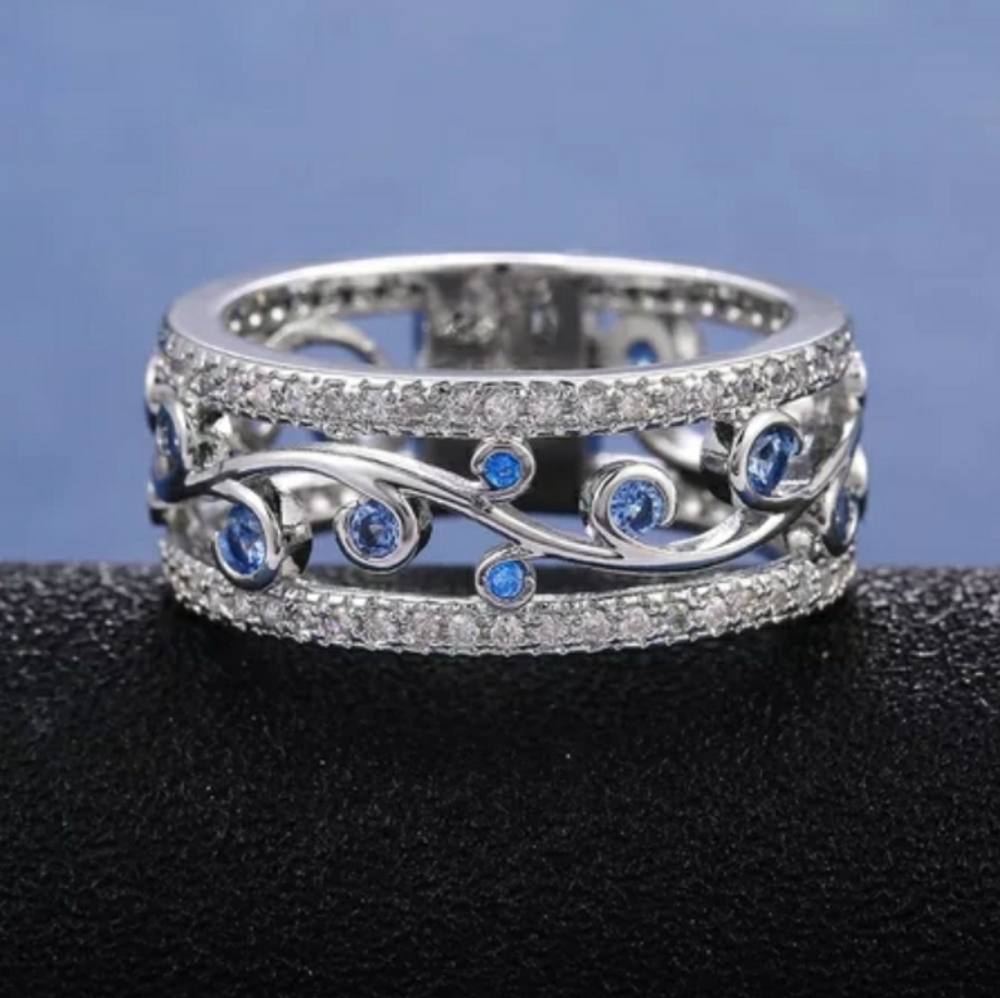 NEW Silver Blue Ring